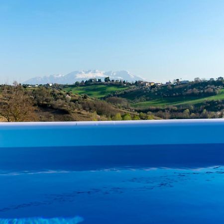 La Casa Del Nonno Bed & Breakfast Spoltore Екстериор снимка