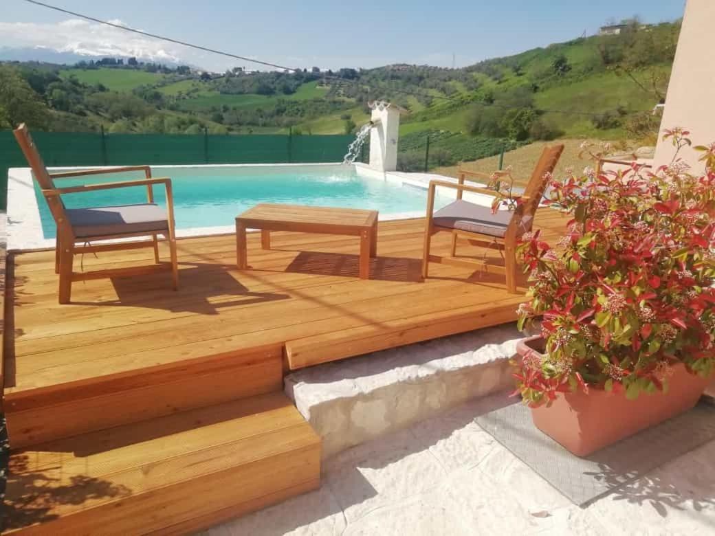 La Casa Del Nonno Bed & Breakfast Spoltore Екстериор снимка